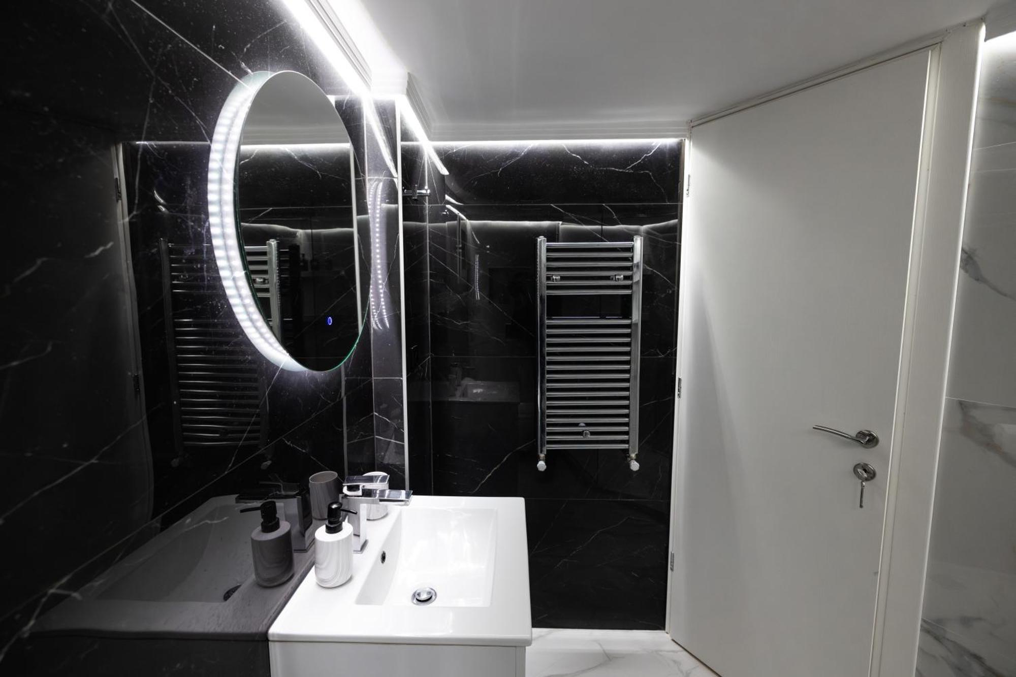 Db Premium #two Bedroom *